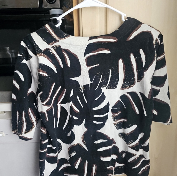 Cardigan - Picture 2 of 3